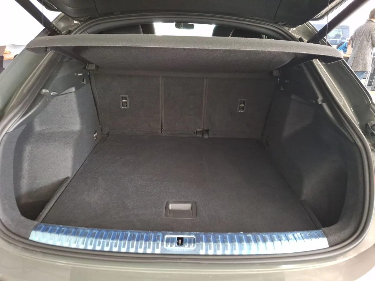 Audi Q3 1.4 35 Tfsi Sportback Sport 4x2 S-Tronic At 5p año 2025
