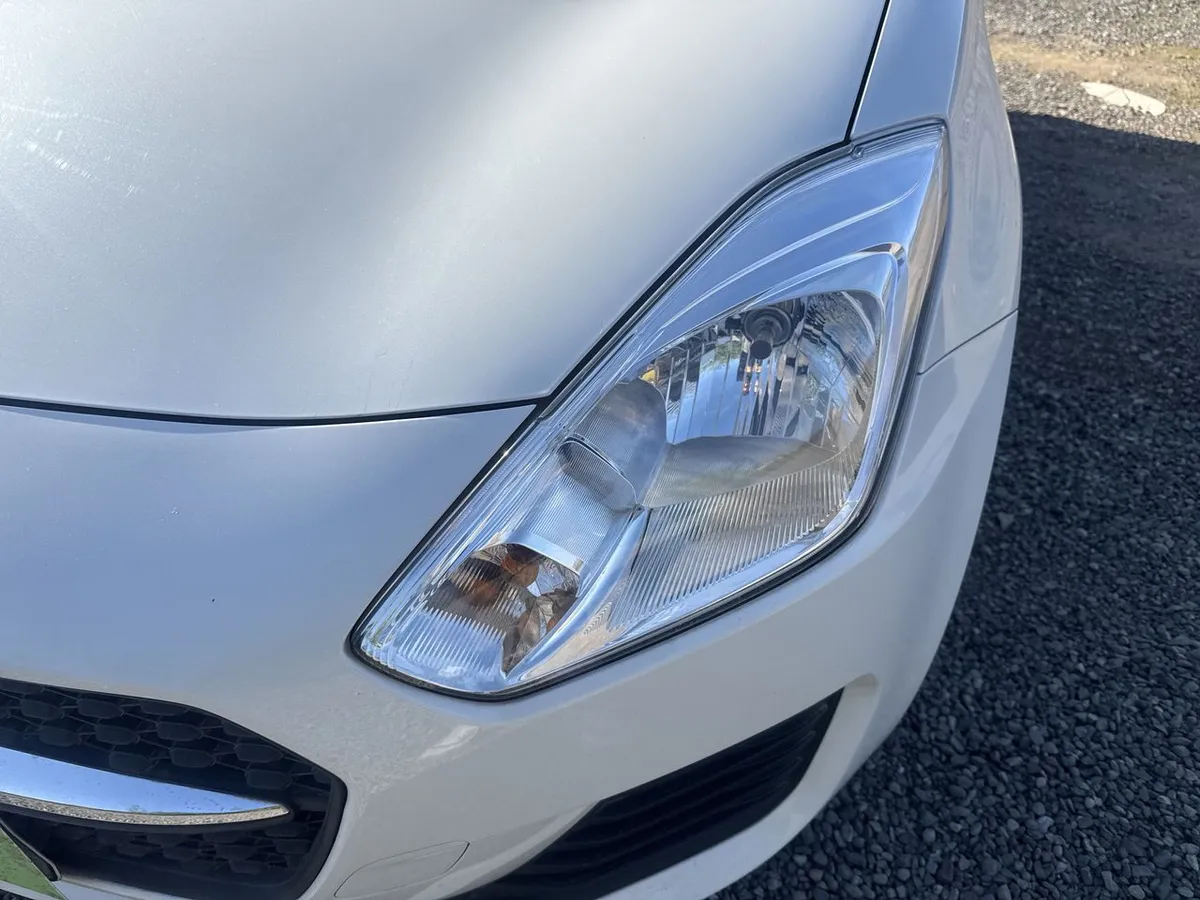 Suzuki Swift 1.2 Gl 4x2 Hb Mt 5p año 2024