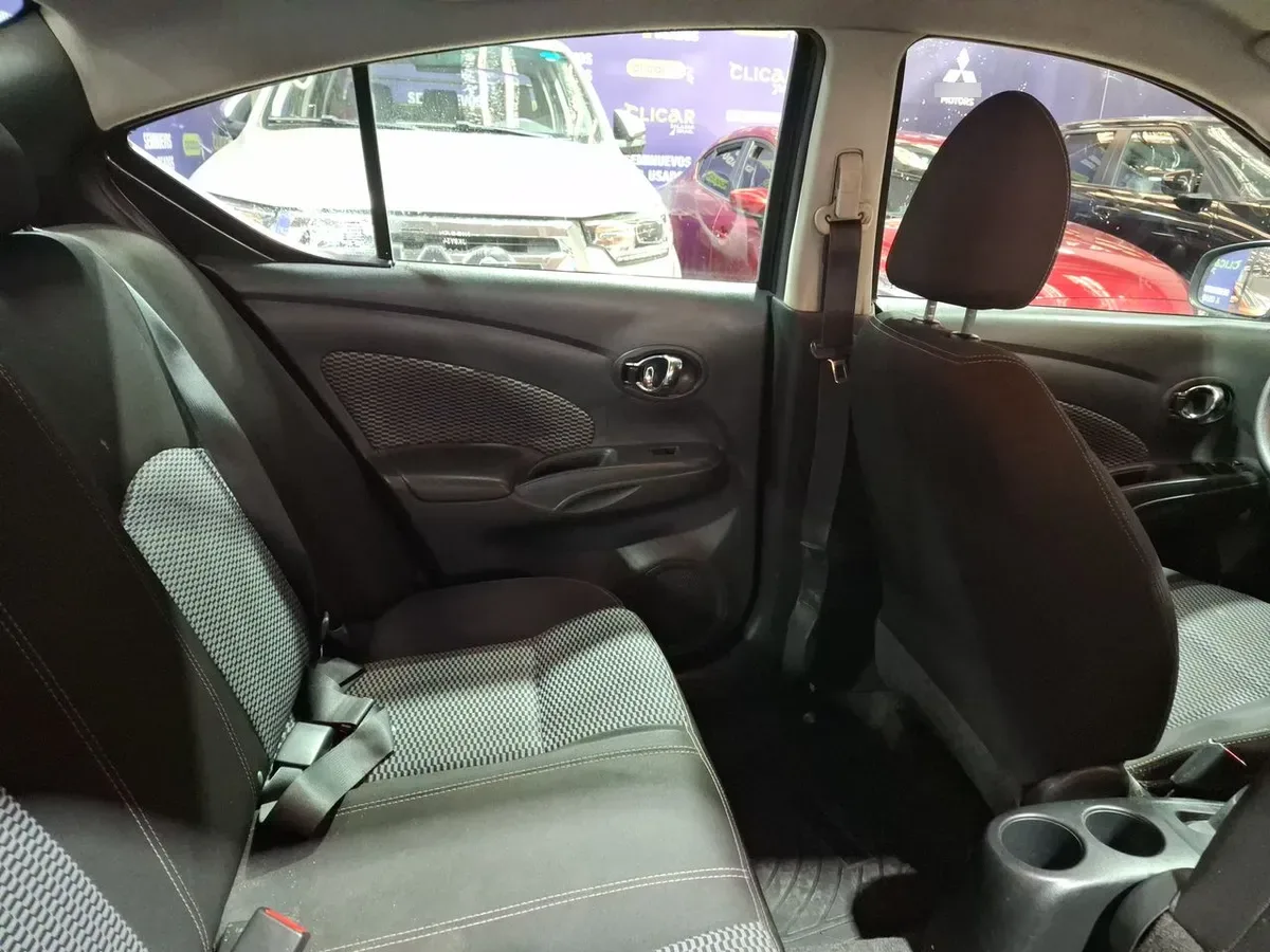 Nissan Versa 1.6 Sense Mt 4p año 2017