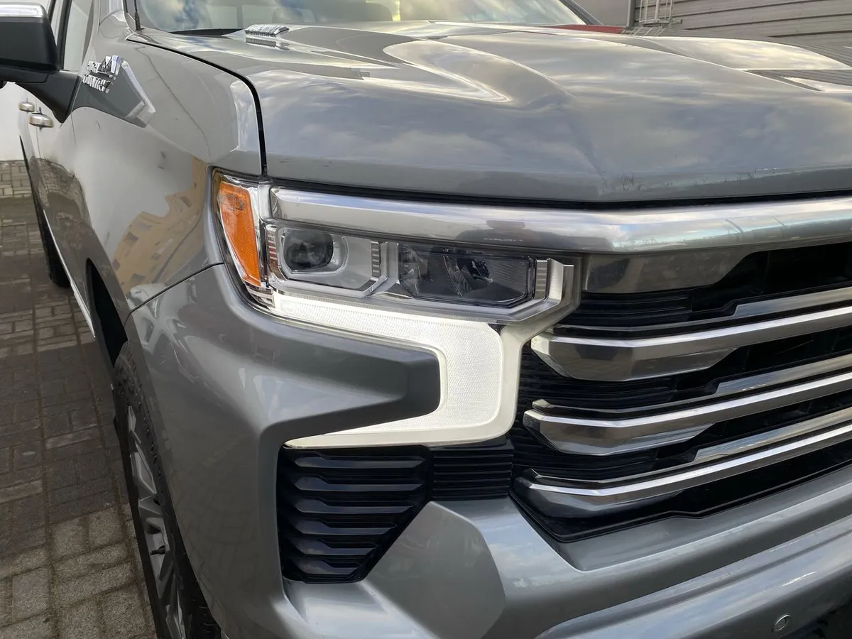 Chevrolet Silverado 3.0 High Country 4x4 At 4p año 2025