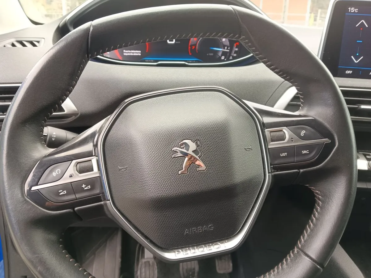 Peugeot 3008 1.2 Active Puretech 4x2 130 Mt6 5p año 2021