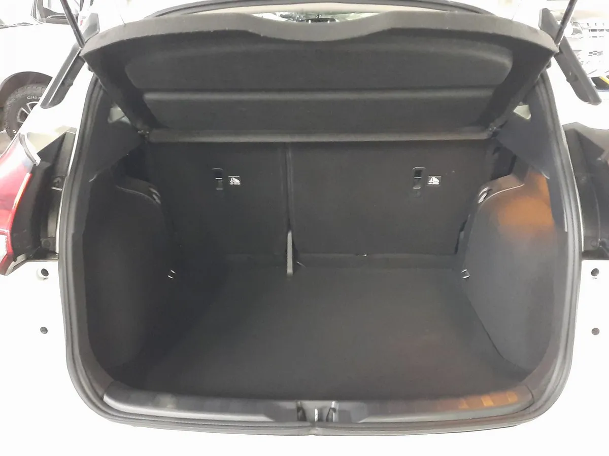 Nissan Kicks 1.6 Advance 4x2 Mt 5p año 2023