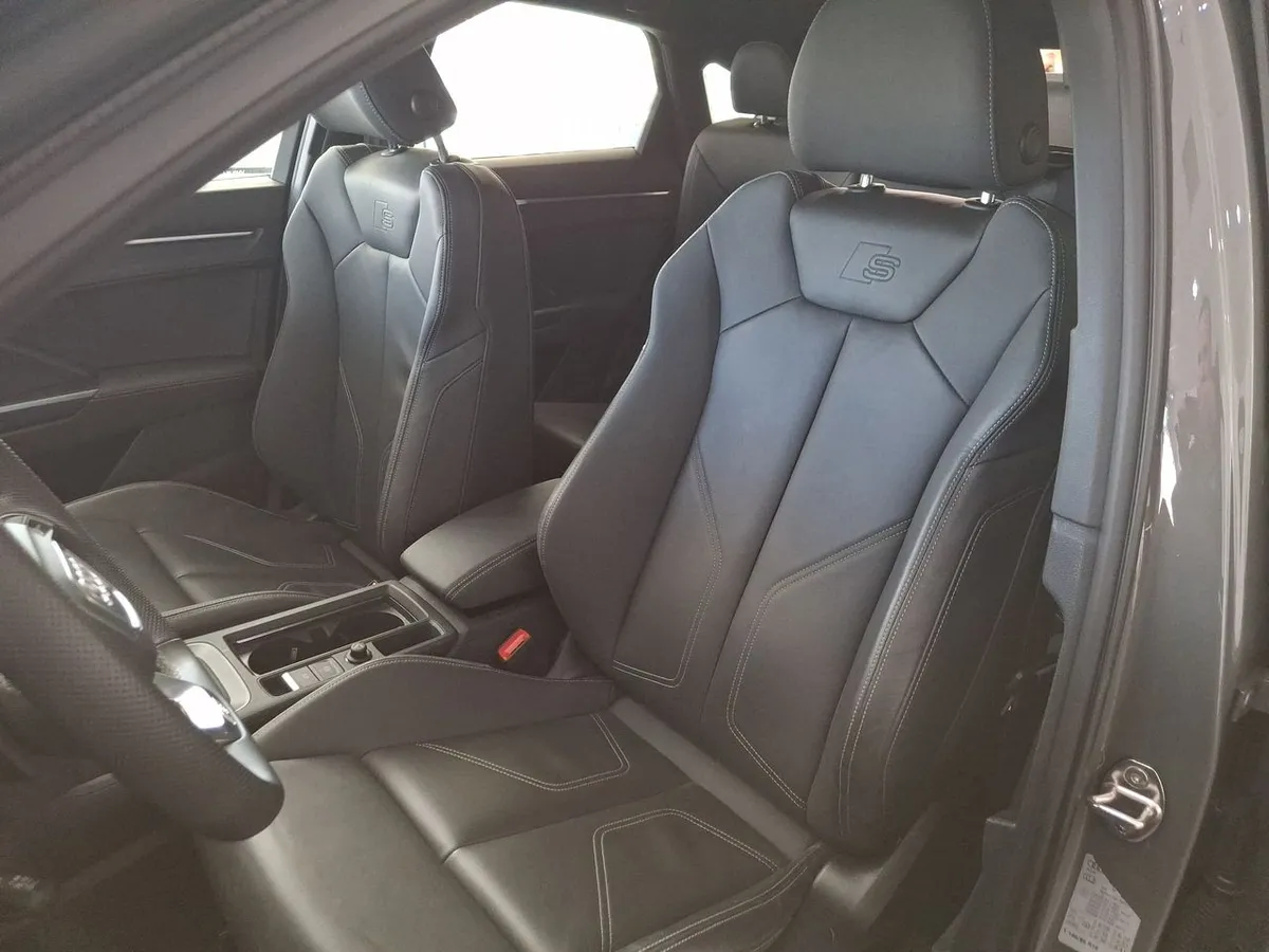 Audi Q3 1.4 35 Tfsi Sportback Sport 4x2 S-Tronic At 5p año 2025