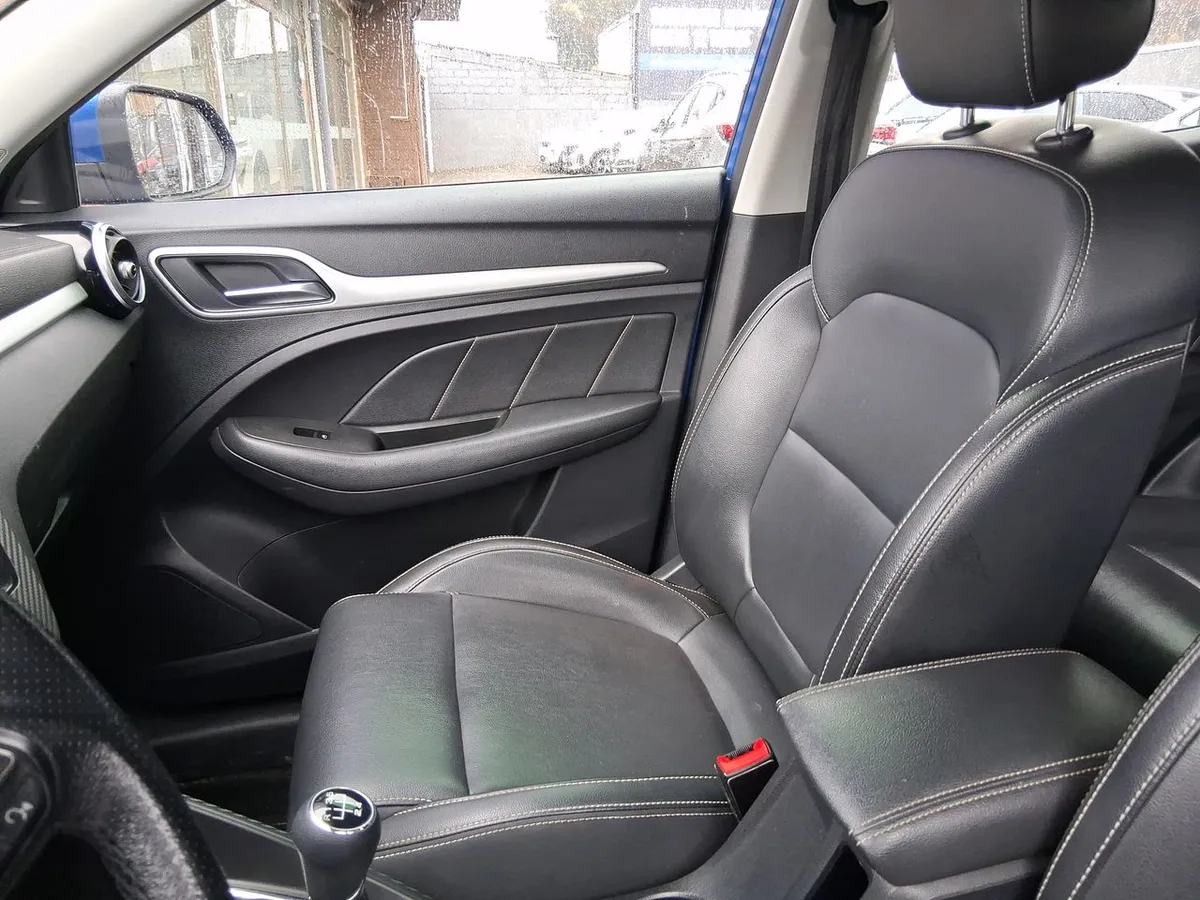 MG Mg Zs 1.5 Comfort 4x2 Mt 5p año 2021