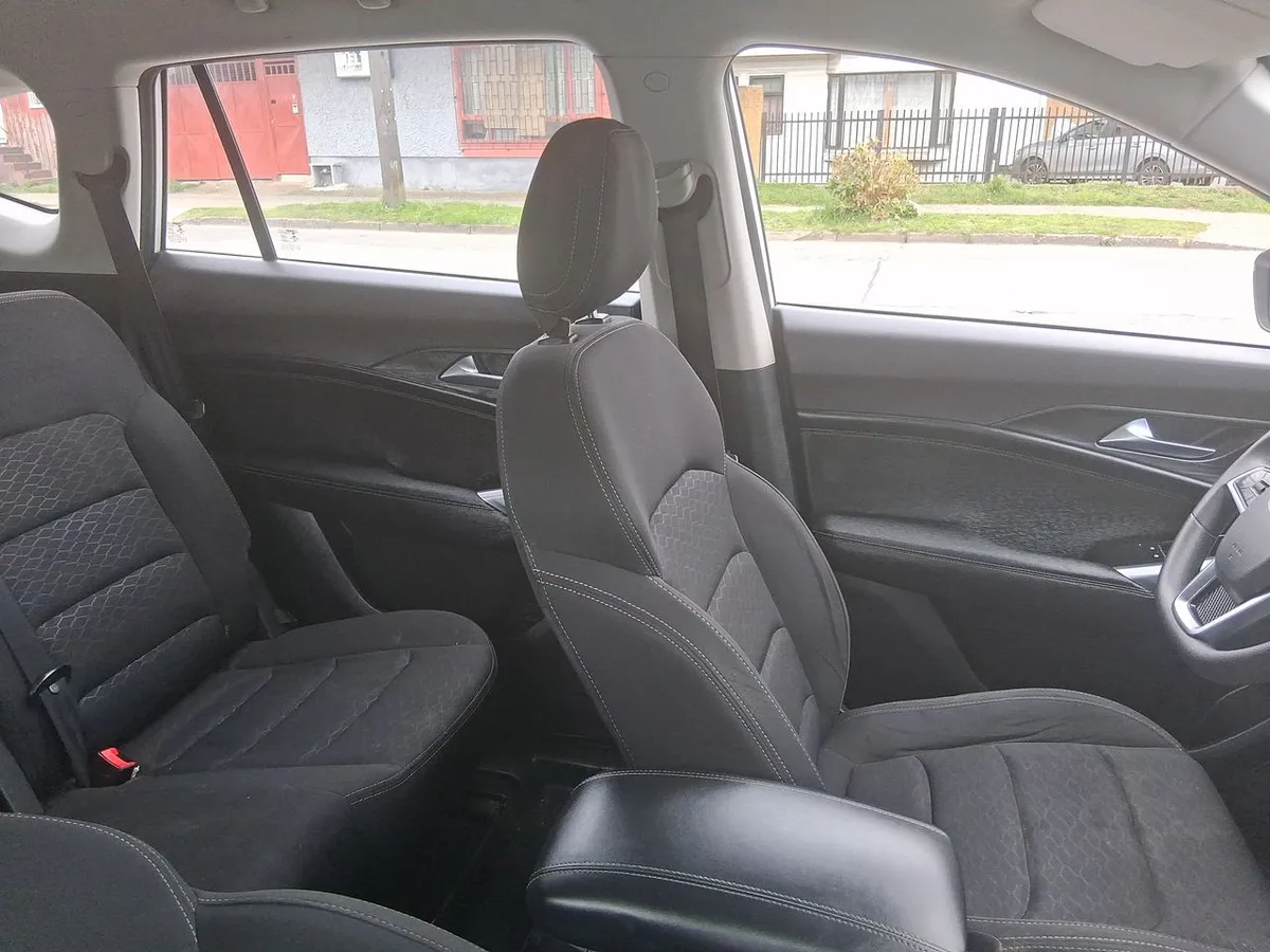 JAC Js8 1.5 Comfort Ce 4x2 6mt 5p año 2023