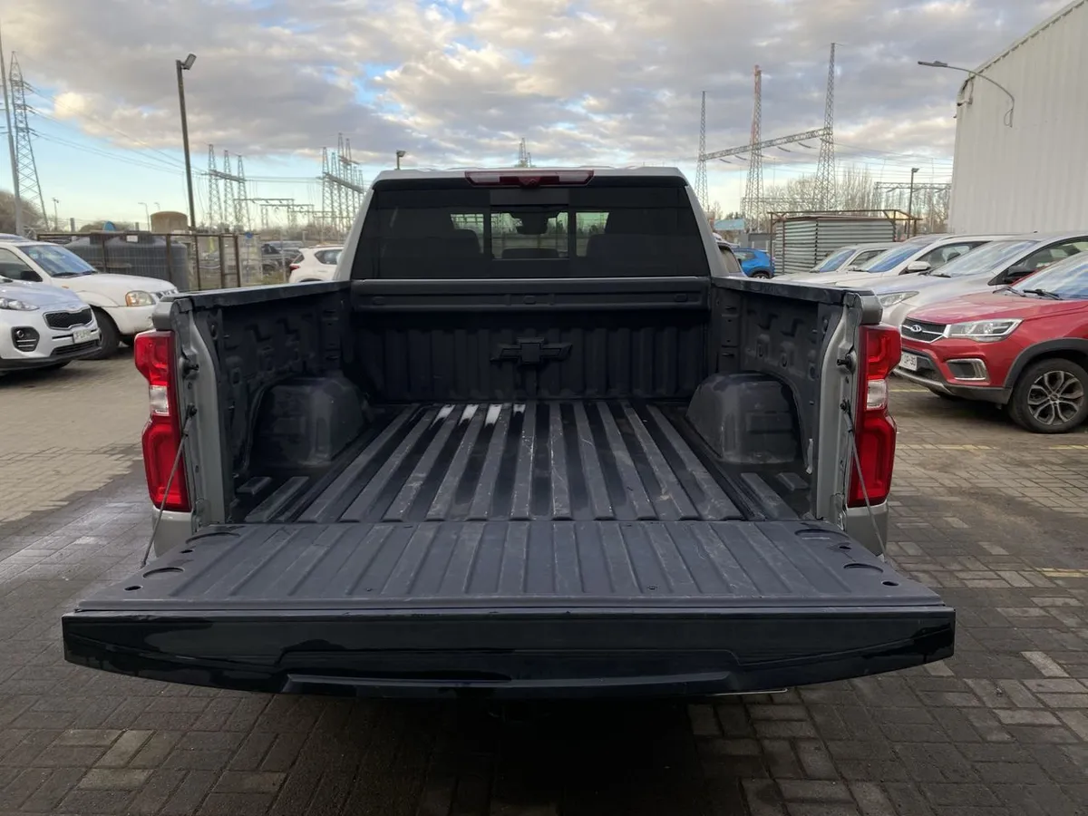 Chevrolet Silverado 3.0 High Country 4x4 At 4p año 2025