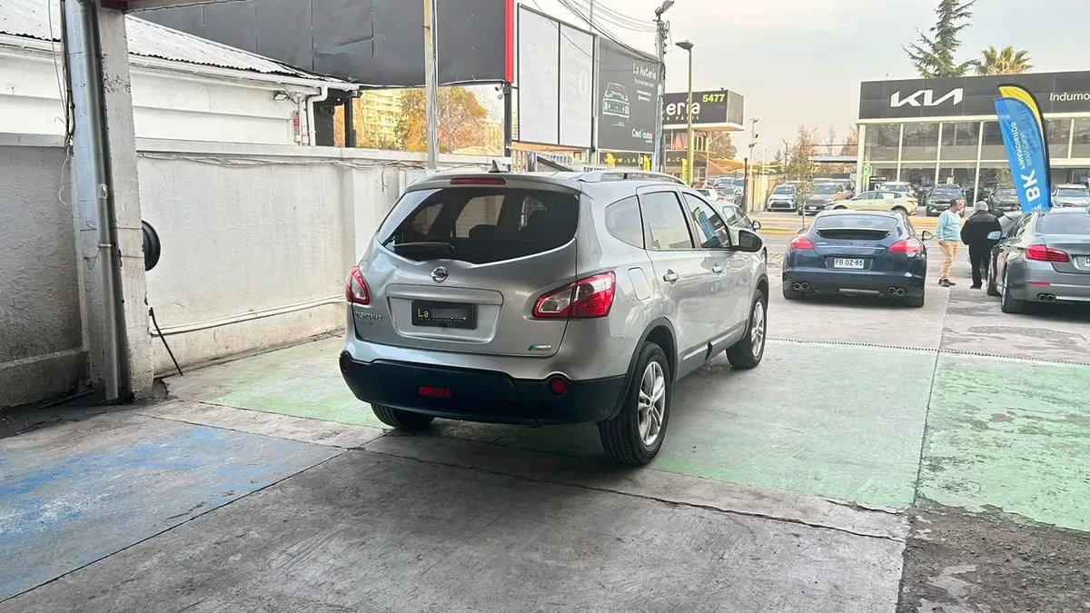Nissan Qashqai +2 2.0 4x2 At 5p año 2014