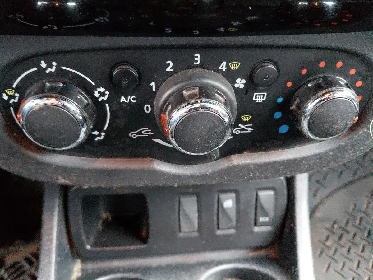 Renault Duster 2.0 Zen 4x2 Tech 6mt 5p año 2019