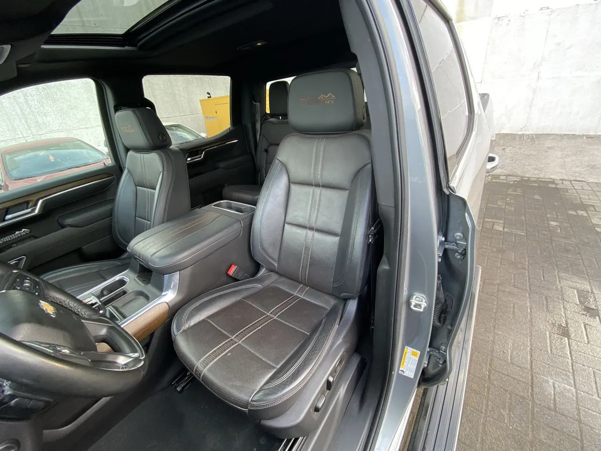 Chevrolet Silverado 3.0 High Country 4x4 At 4p año 2025