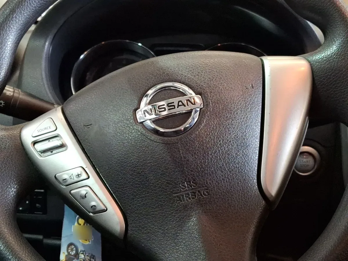 Nissan Versa 1.6 Sense Mt 4p año 2017