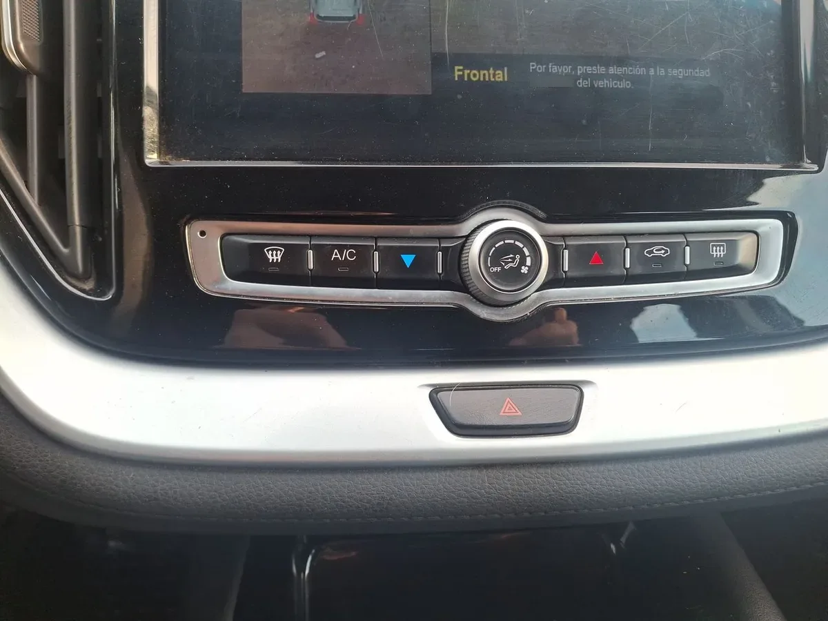 Jetour X70 1.5t Gls 4x2 Mt 5p año 2022