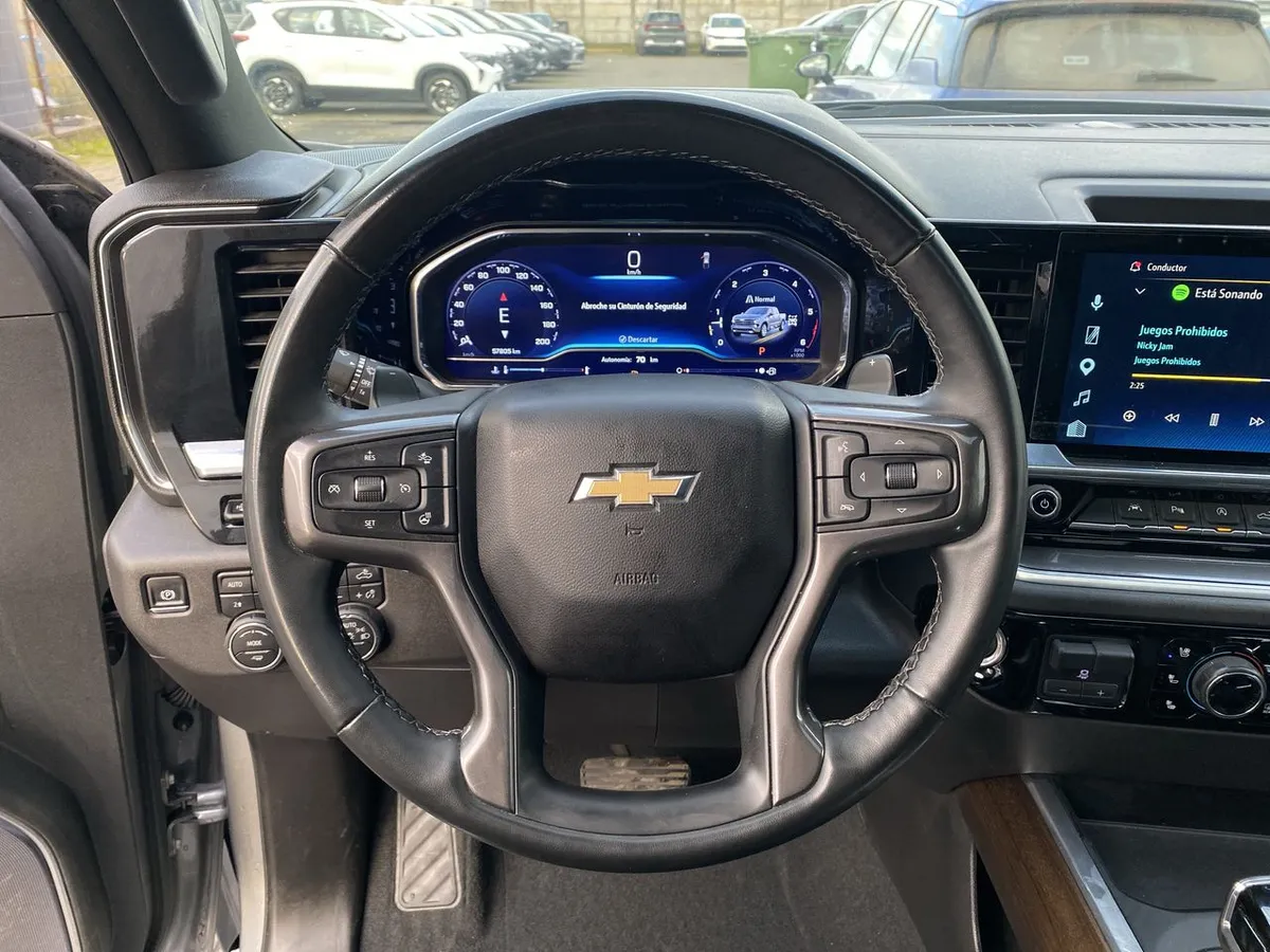 Chevrolet Silverado 3.0 High Country 4x4 At 4p año 2025