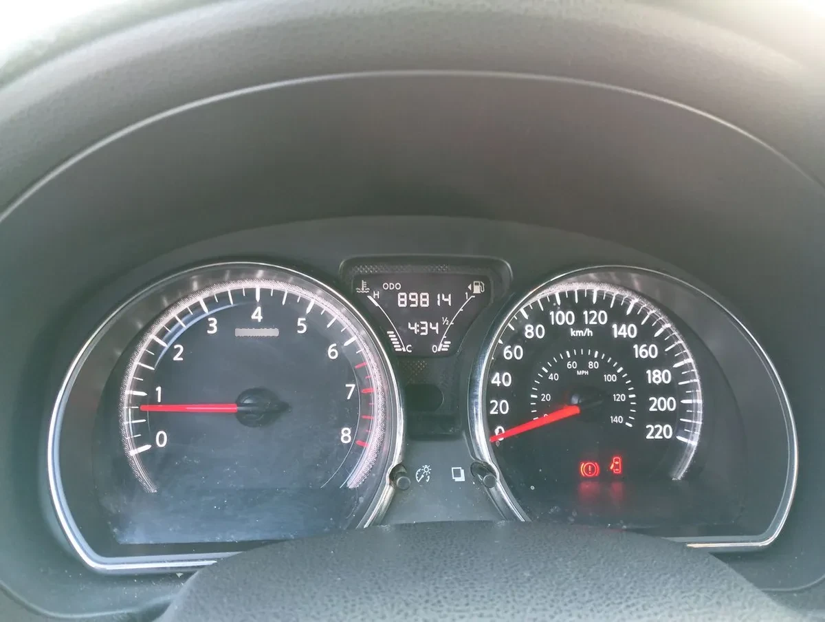 Nissan Versa 1.6 Sense 4x2 Mt 4p año 2021