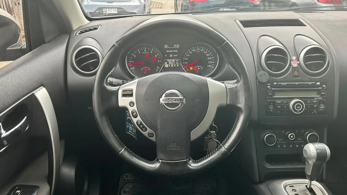 Nissan Qashqai +2 2.0 4x2 At 5p año 2014