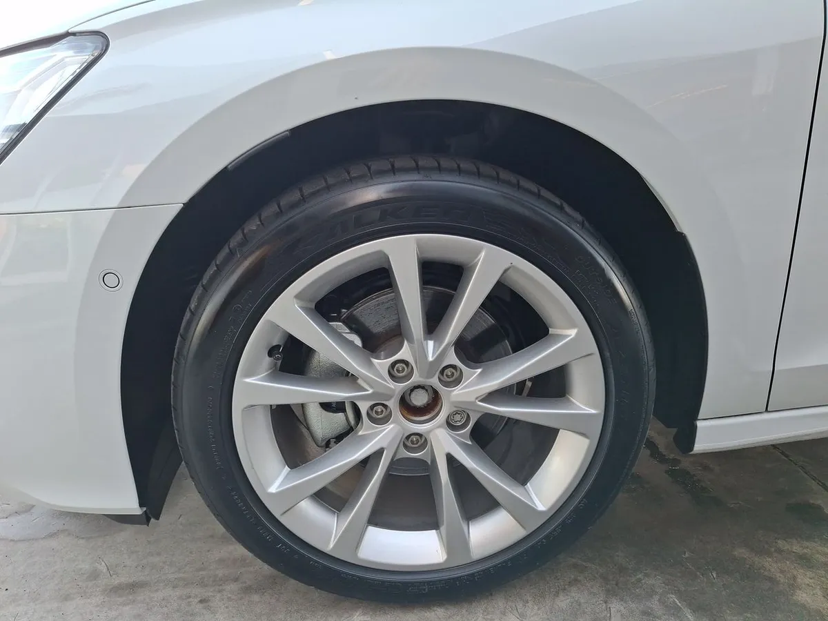 Audi A3 1.4 Tfsi Fl 35 Pi 4x2 Sdn At 4p año 2026