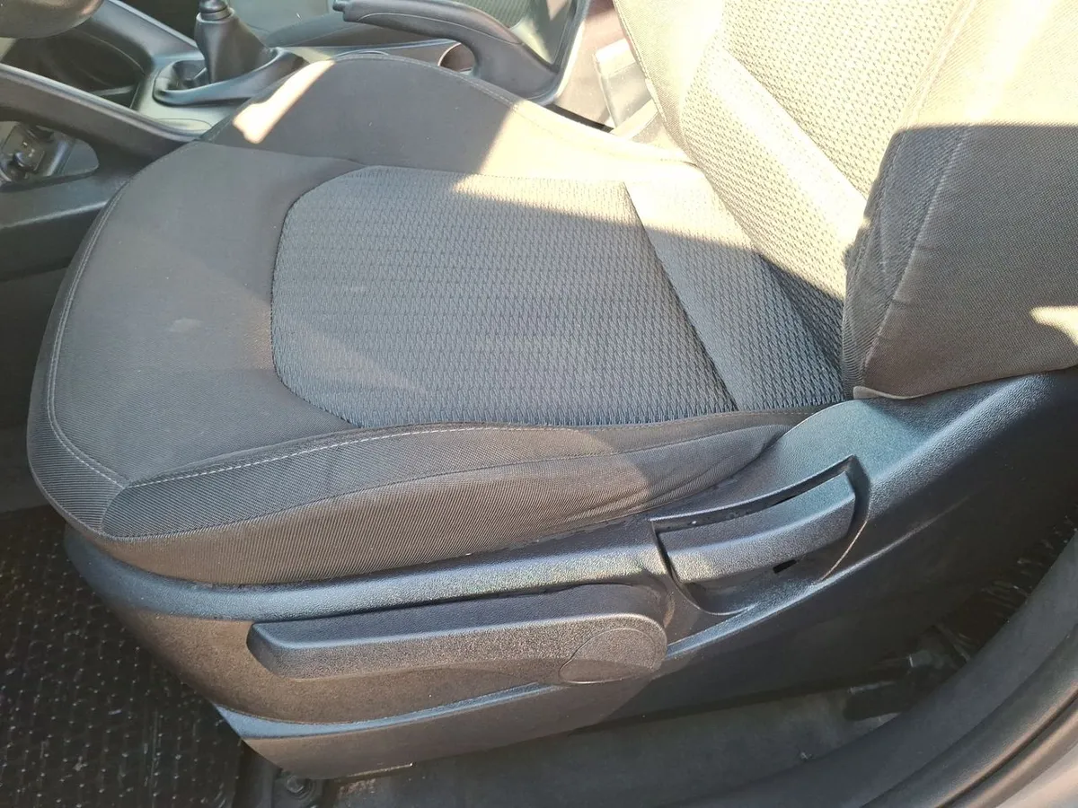 Hyundai Tucson 2.0 Gl Crdi Diesel 4wd Lm Pe At 5p año 2016