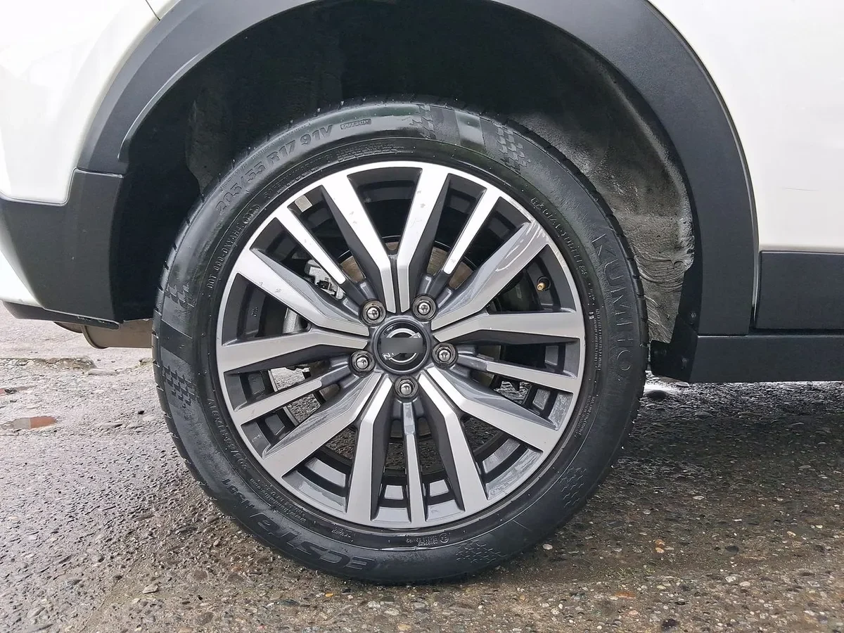 Nissan Kicks 1.6 Exclusive 4x2 Cvt At 5p año 2023