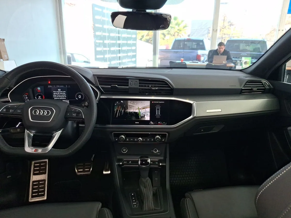 Audi Q3 1.4 35 Tfsi Sportback Sport 4x2 S-Tronic At 5p año 2025