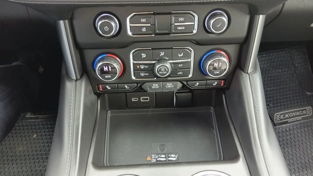 Chevrolet Tahoe 5.3 Z71 4x4 At 5p año 2023