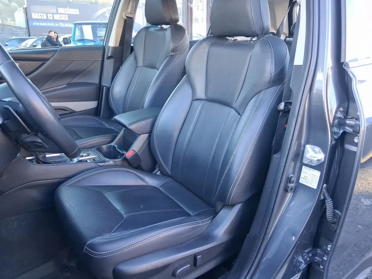 Subaru Forester 2.5i Limited Eyesight Gardx Awd At 5p año 2024