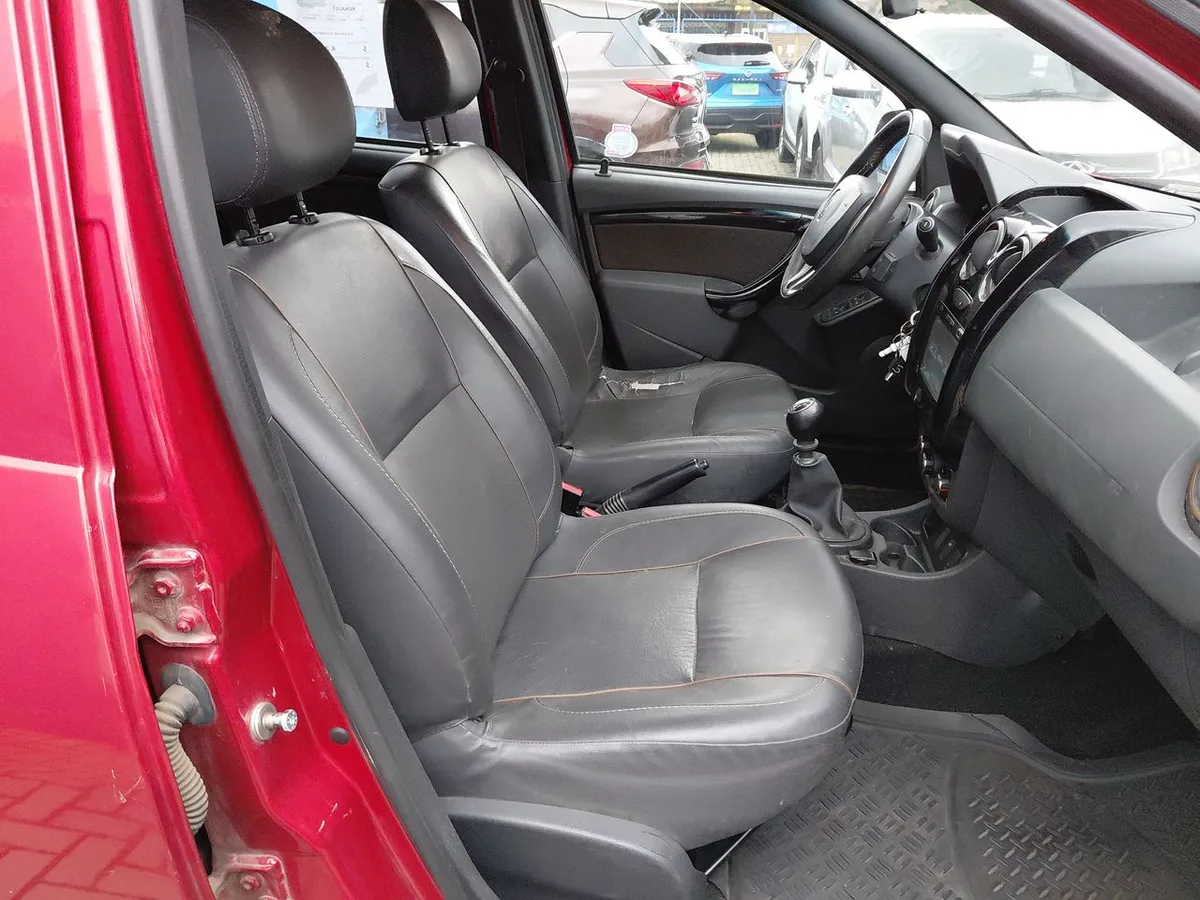 Renault Duster 2.0 Zen 4x2 Tech 6mt 5p año 2019