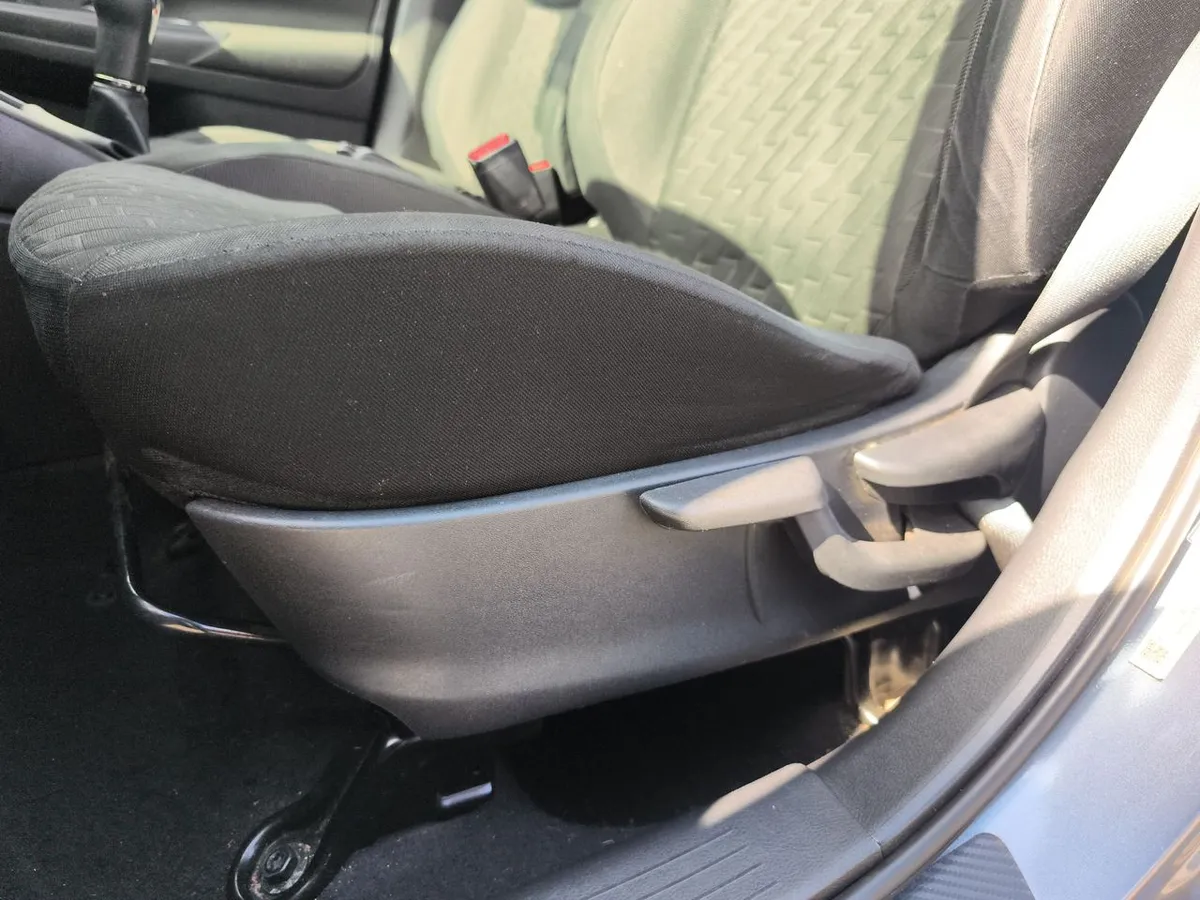 Nissan Kicks 1.6 Sense 4x2 Mt 5p año 2022