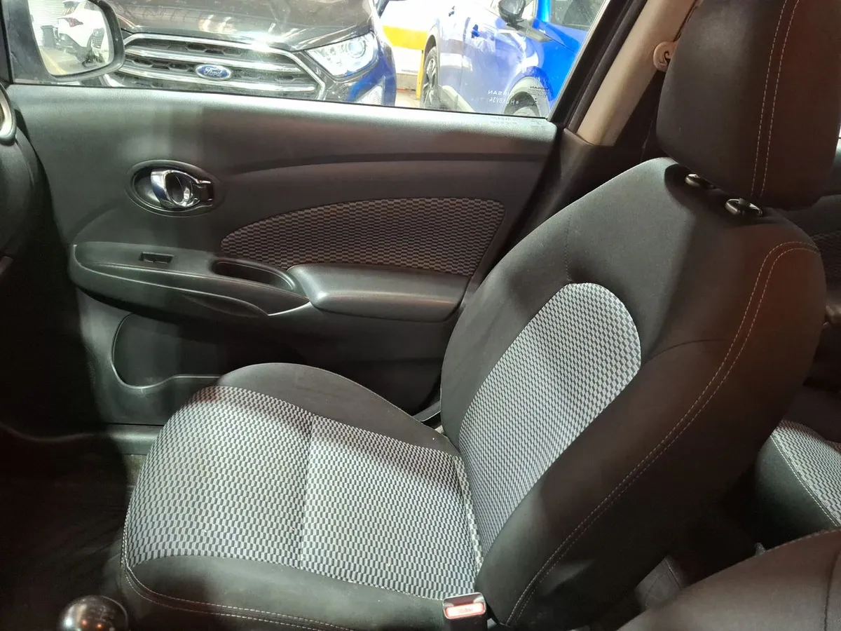 Nissan Versa 1.6 Sense Mt 4p año 2017