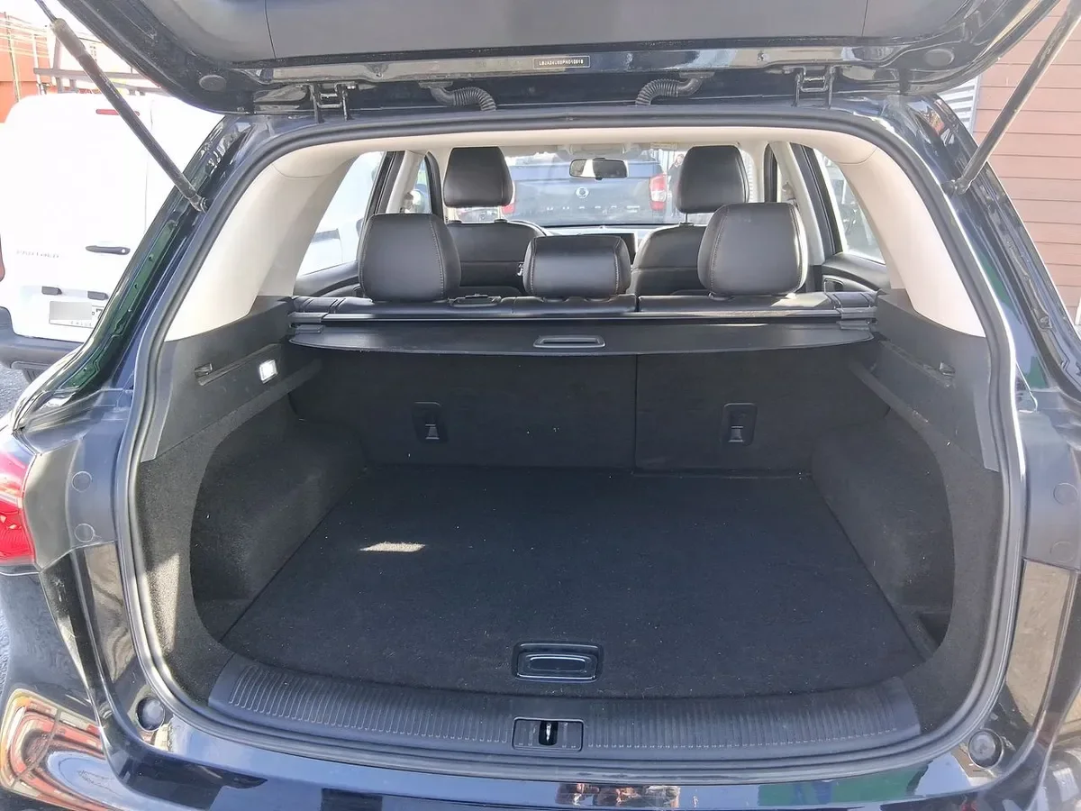 MG Hs 1.5t Comfort 2wd Mt 5p año 2023