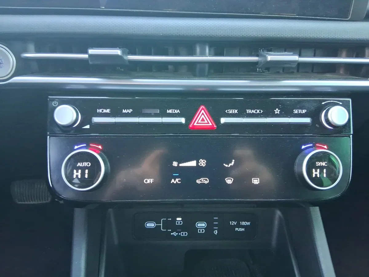 Hyundai Tucson 2.0 Nx4 Plus Fl Diesel 4wd At 5p año 2025