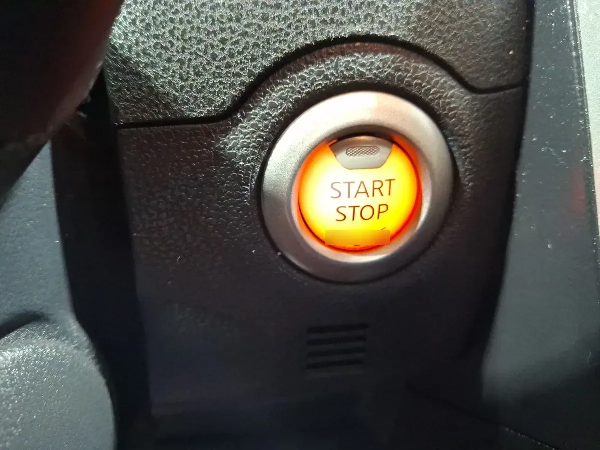 Nissan Versa 1.6 Sense Mt 4p año 2017
