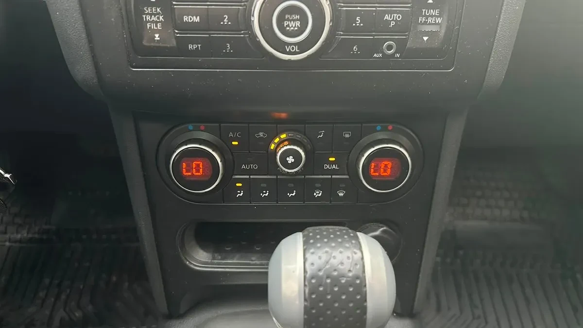Nissan Qashqai +2 2.0 4x2 At 5p año 2014
