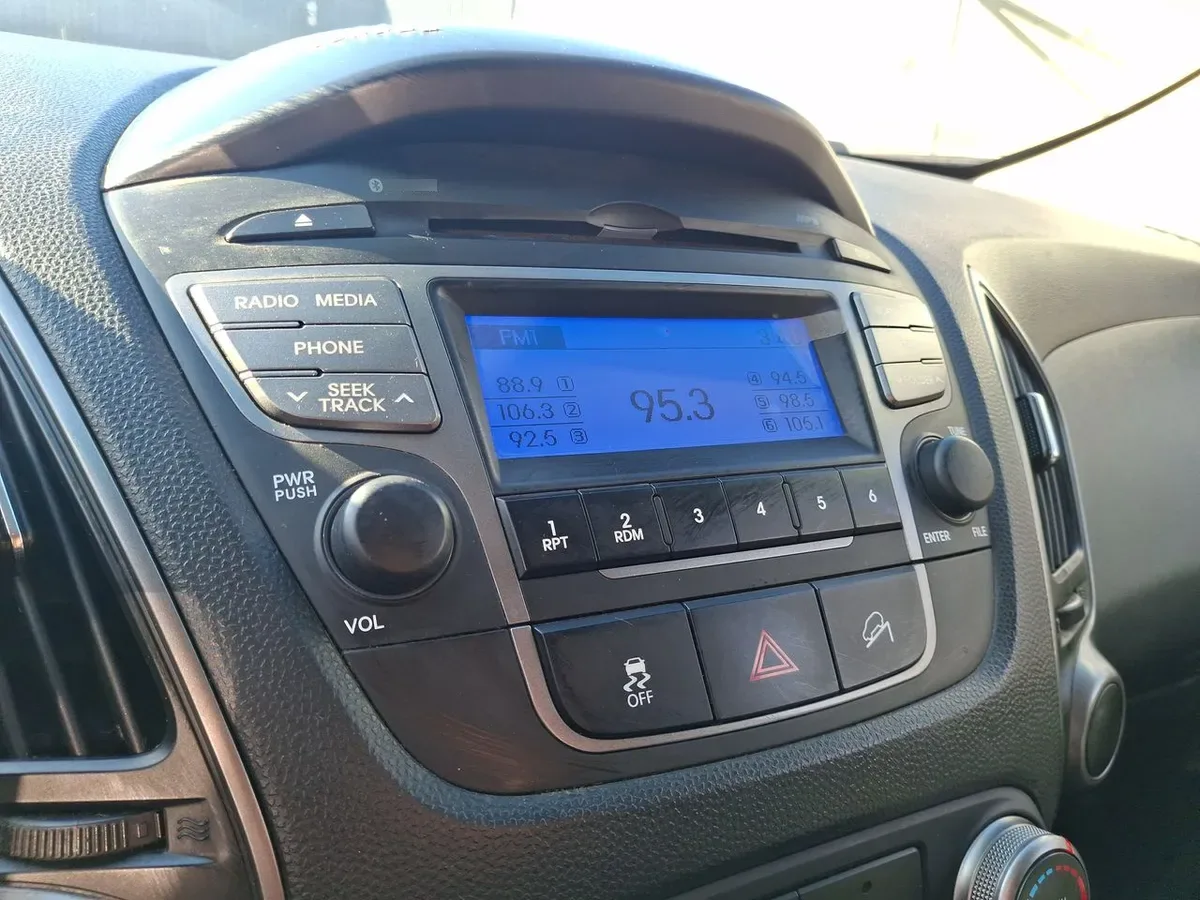 Hyundai Tucson 2.0 Gl Crdi Diesel 4wd Lm Pe At 5p año 2016