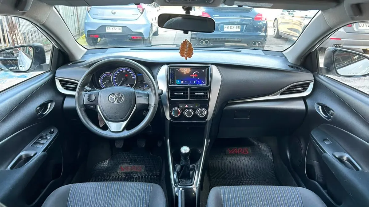 Toyota Yaris Gli 1.5 año 2019