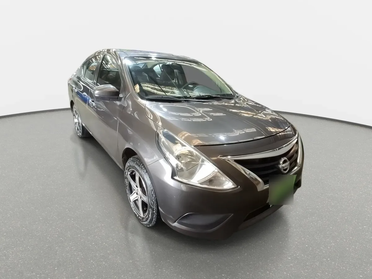Nissan Versa 1.6 Sense Mt 4p año 2017