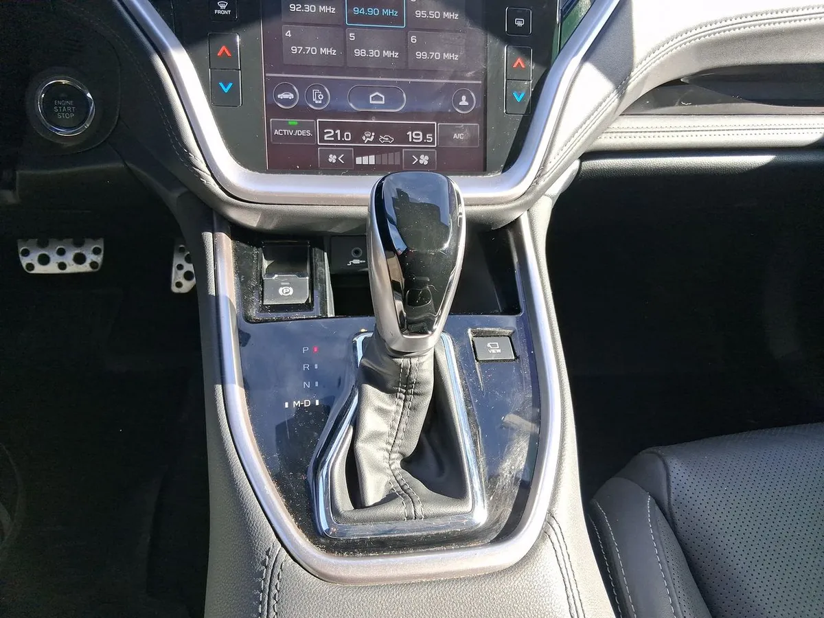 Subaru Outback 2.5i Touring Awd Cvt At 5p año 2023