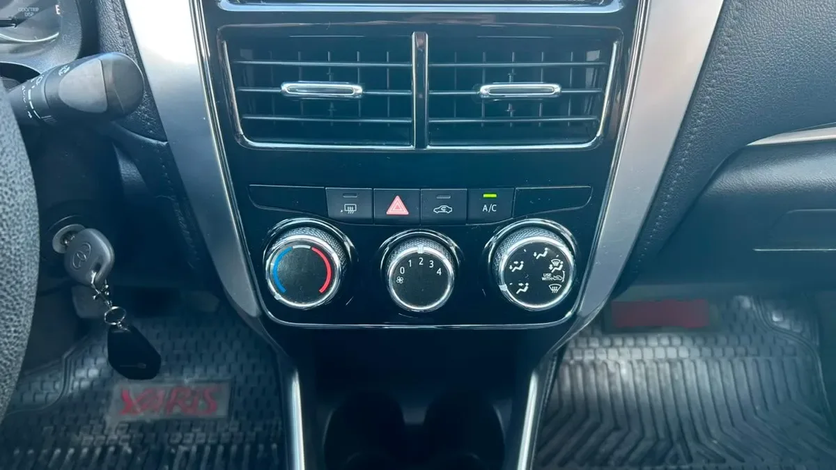 Toyota Yaris Gli 1.5 año 2019