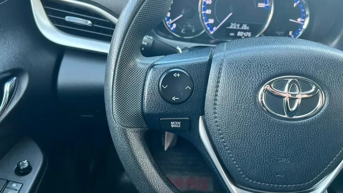 Toyota Yaris Gli 1.5 año 2019