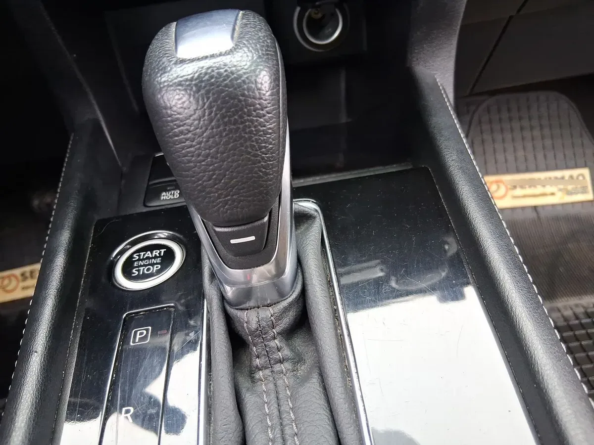 Nissan Kicks 1.6 Exclusive 4x2 Cvt At 5p año 2023