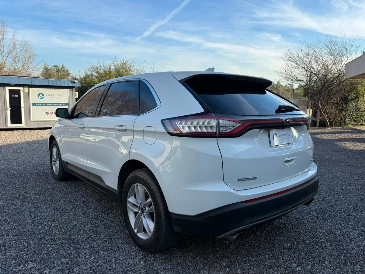 FORD EDGE 3.5 Sel At 4x4 año 2017