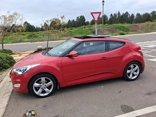 HYUNDAI VELOSTER 1.6 Gls Mt año 2013