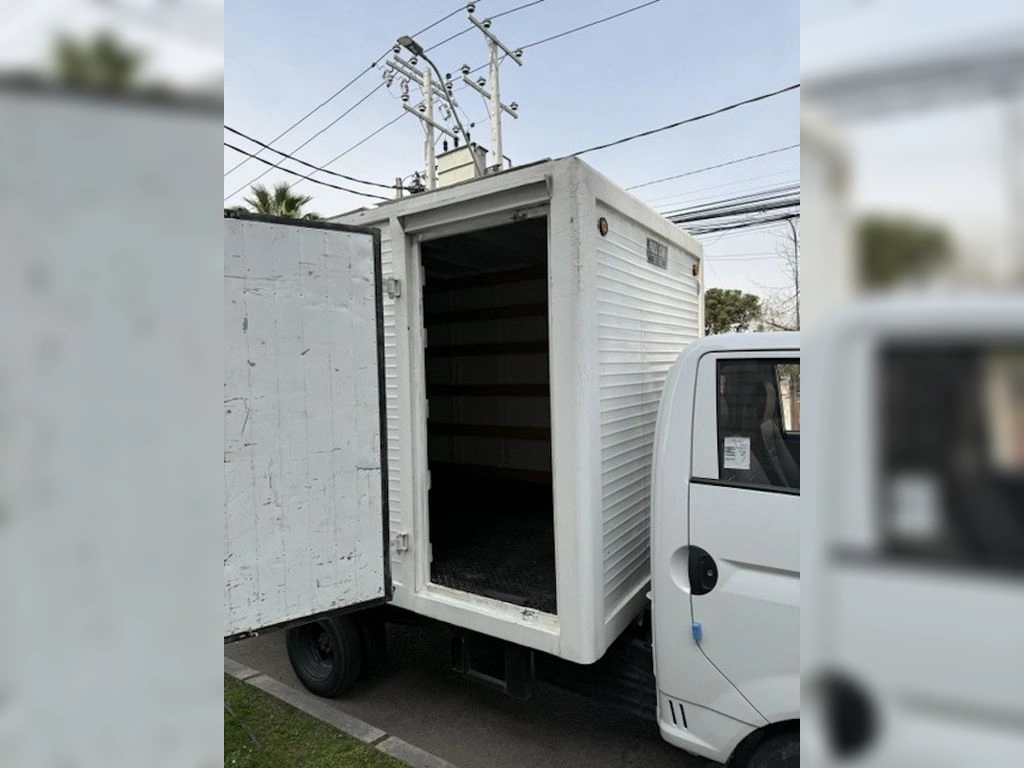 Hyundai Porter 2.5 Crdi Diesel Gls 4x2 Chassis 6mt 2p año 2024