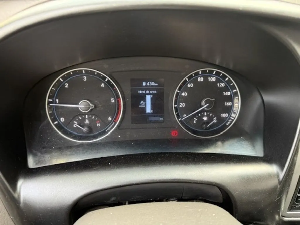 Hyundai Porter 2.5 Crdi Diesel Gls 4x2 Chassis 6mt 2p año 2024