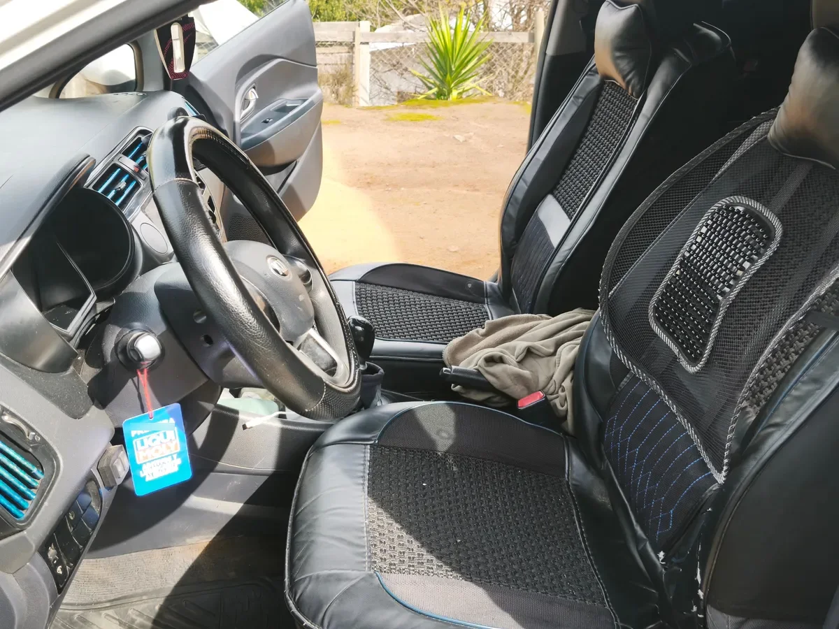 KIA MOTORS RIO 5 1.4 Ex Ac Dab Abs At año 2015