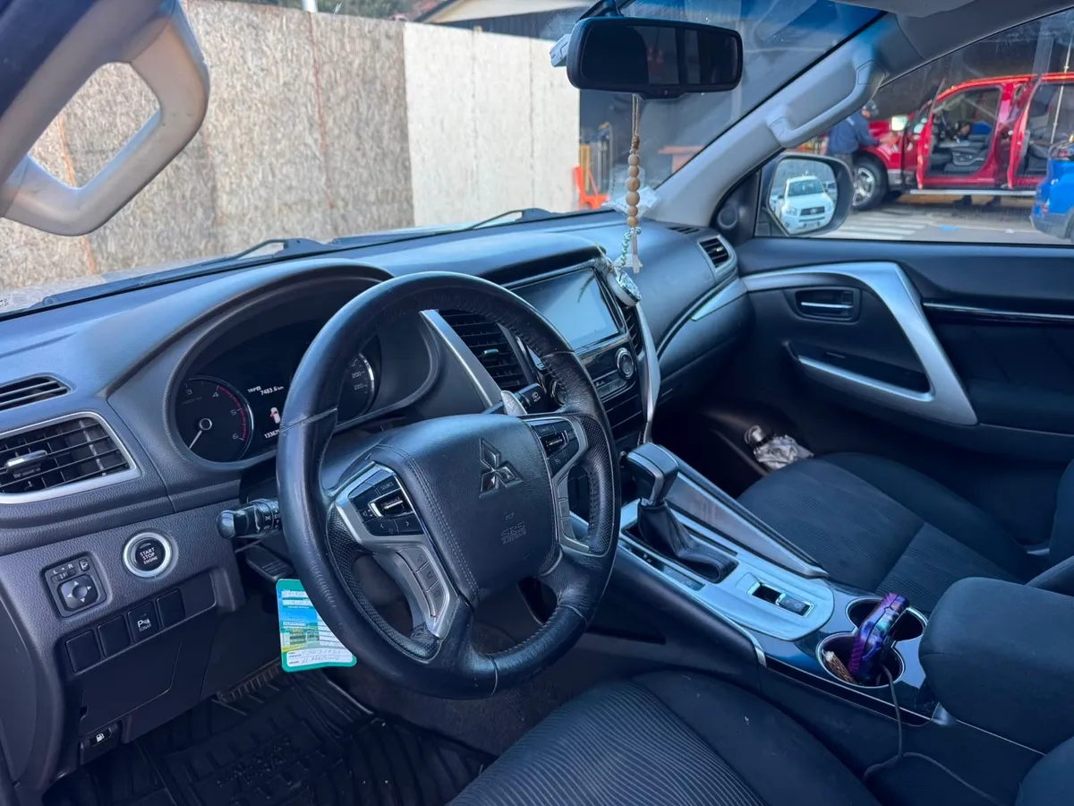 Mitsubishi Montero Sport 3.0 At 4x2 año 2020