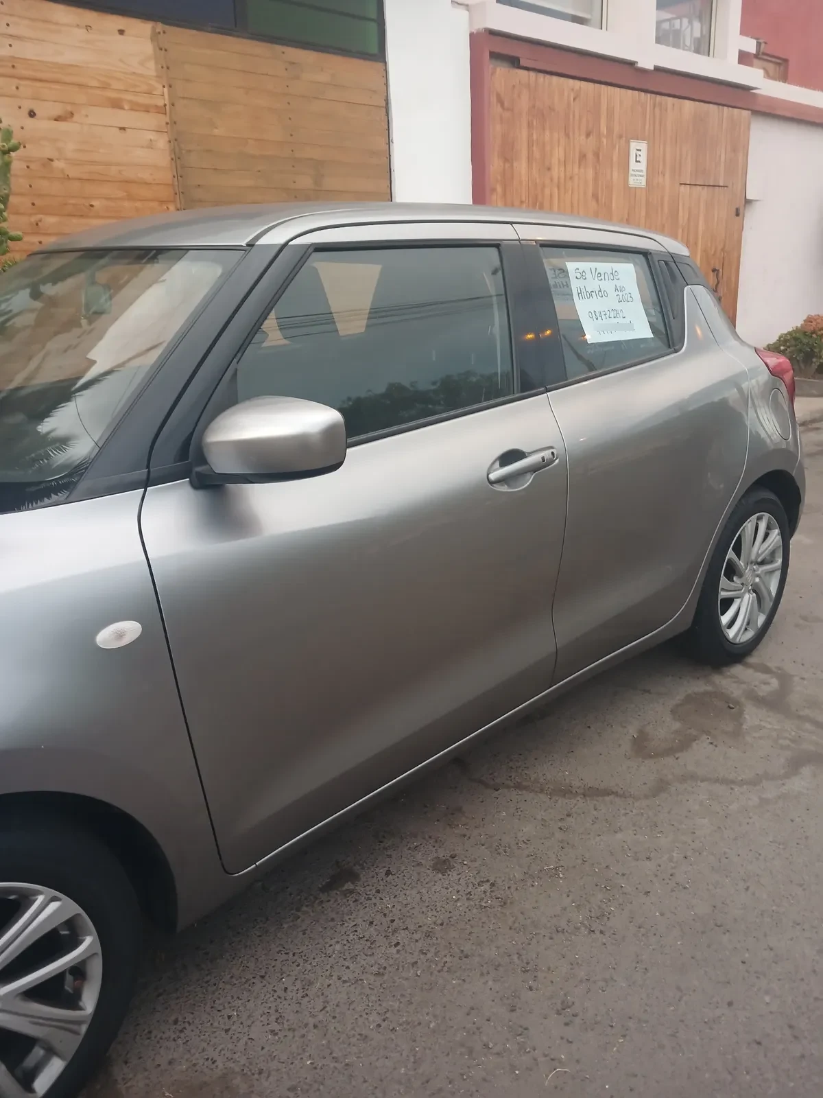 SUZUKI SWIFT 1.2 Gl Mt año 2023