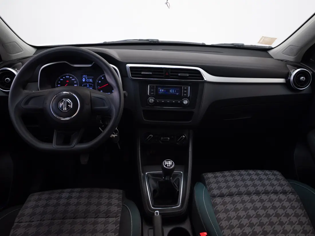 MG Zs 1.5 Std Mt año 2021