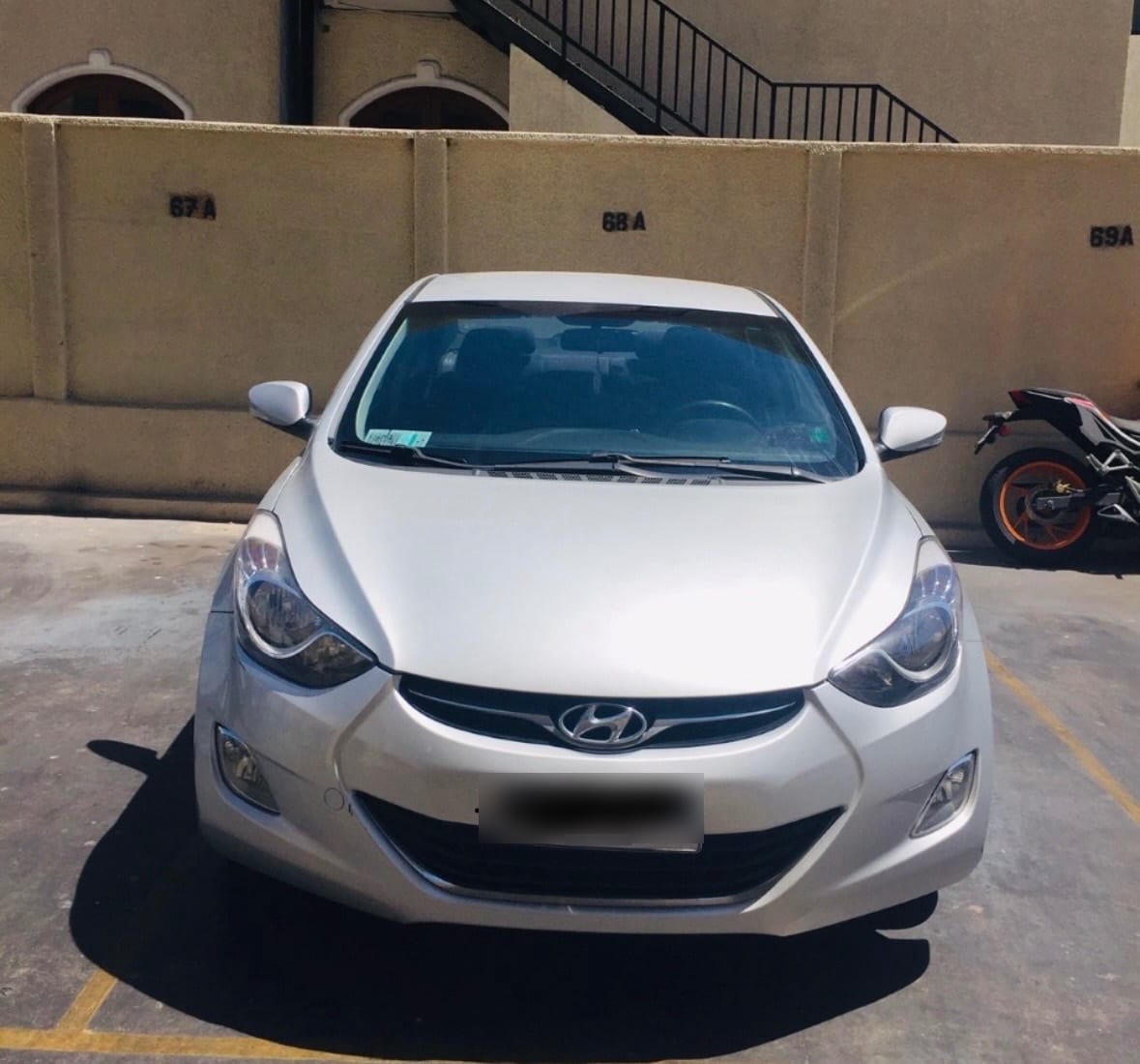HYUNDAI ELANTRA 1.6 Md Gls Ac 2ab Abs Mt año 2012