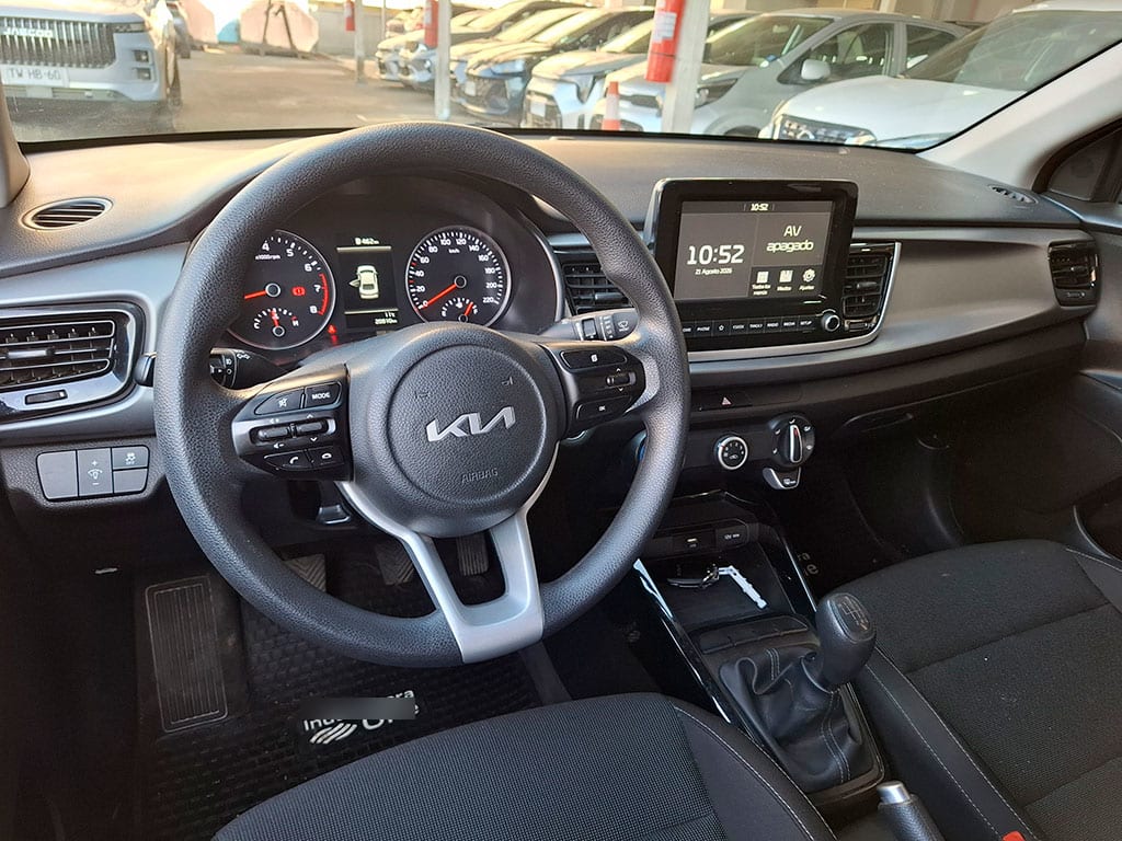 Kia Rio 4 Ex 1.4l 6mt Ci Full año 2023