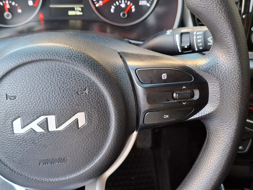 Kia Rio 4 Ex 1.4l 6mt Ci Full año 2023