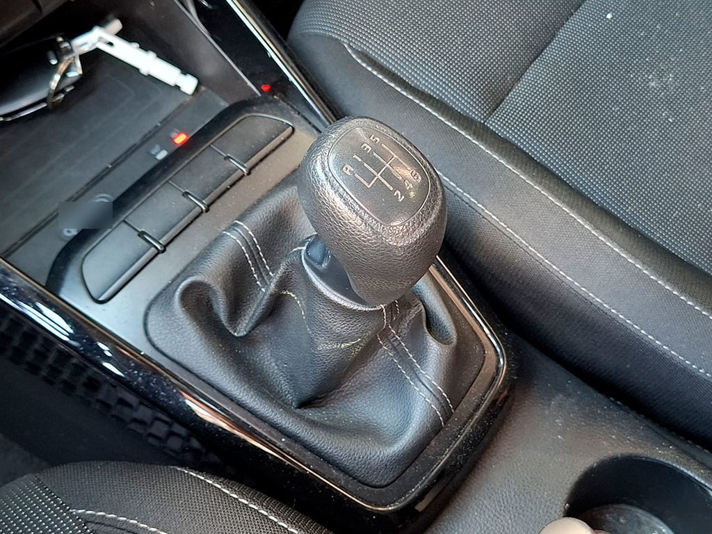 Kia Rio 4 Ex 1.4l 6mt Ci Full año 2023